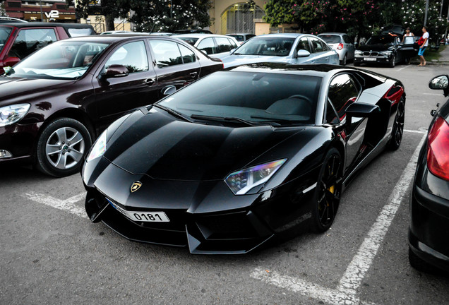 Lamborghini Aventador LP700-4