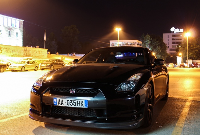 Nissan GT-R