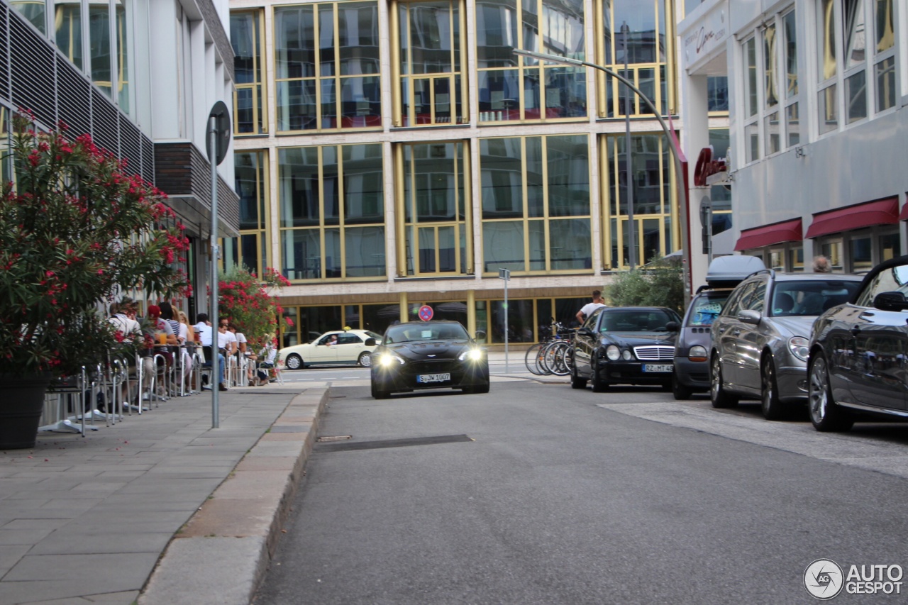 Aston Martin V12 Vantage S