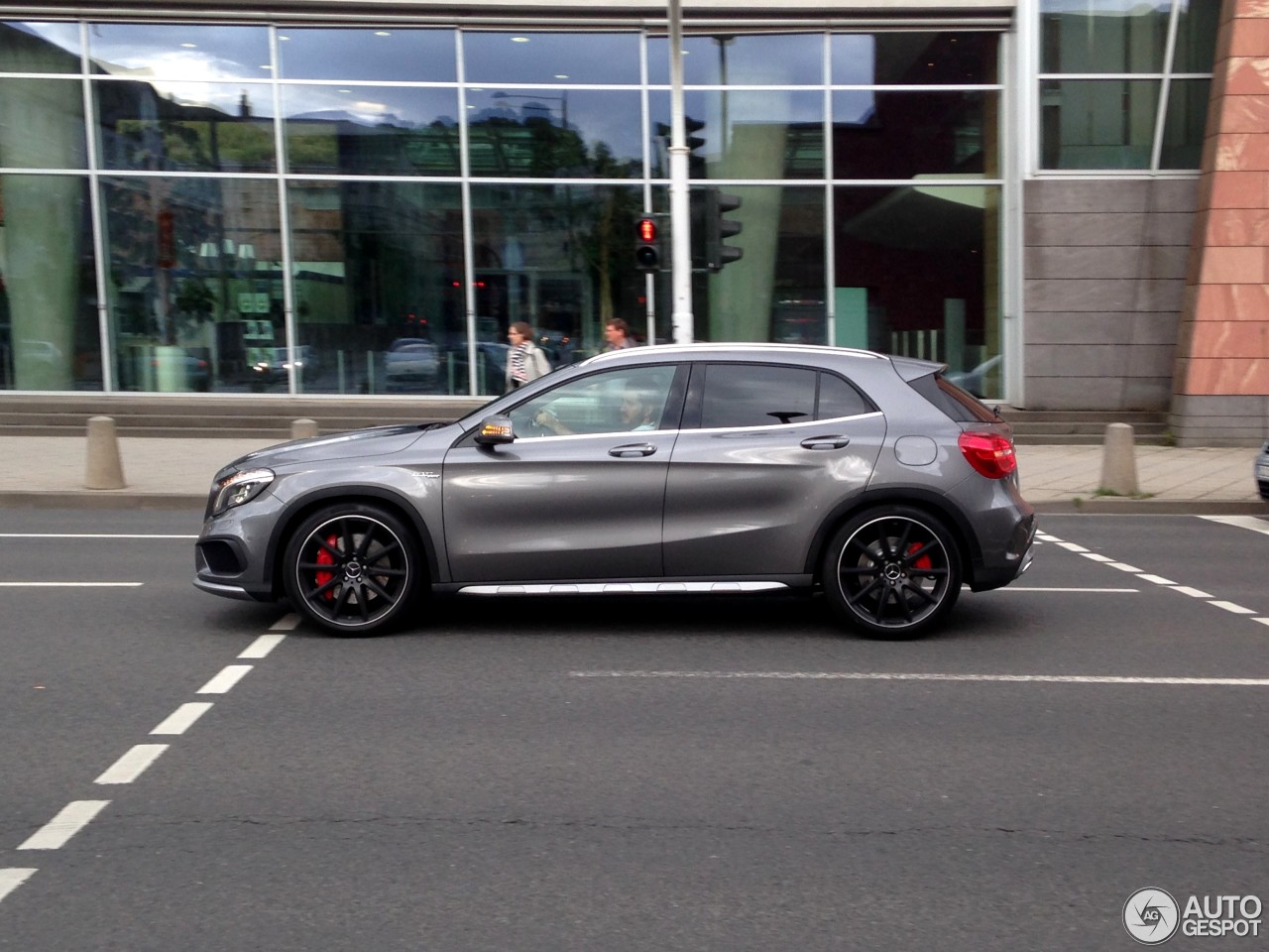 Mercedes-Benz GLA 45 AMG X156