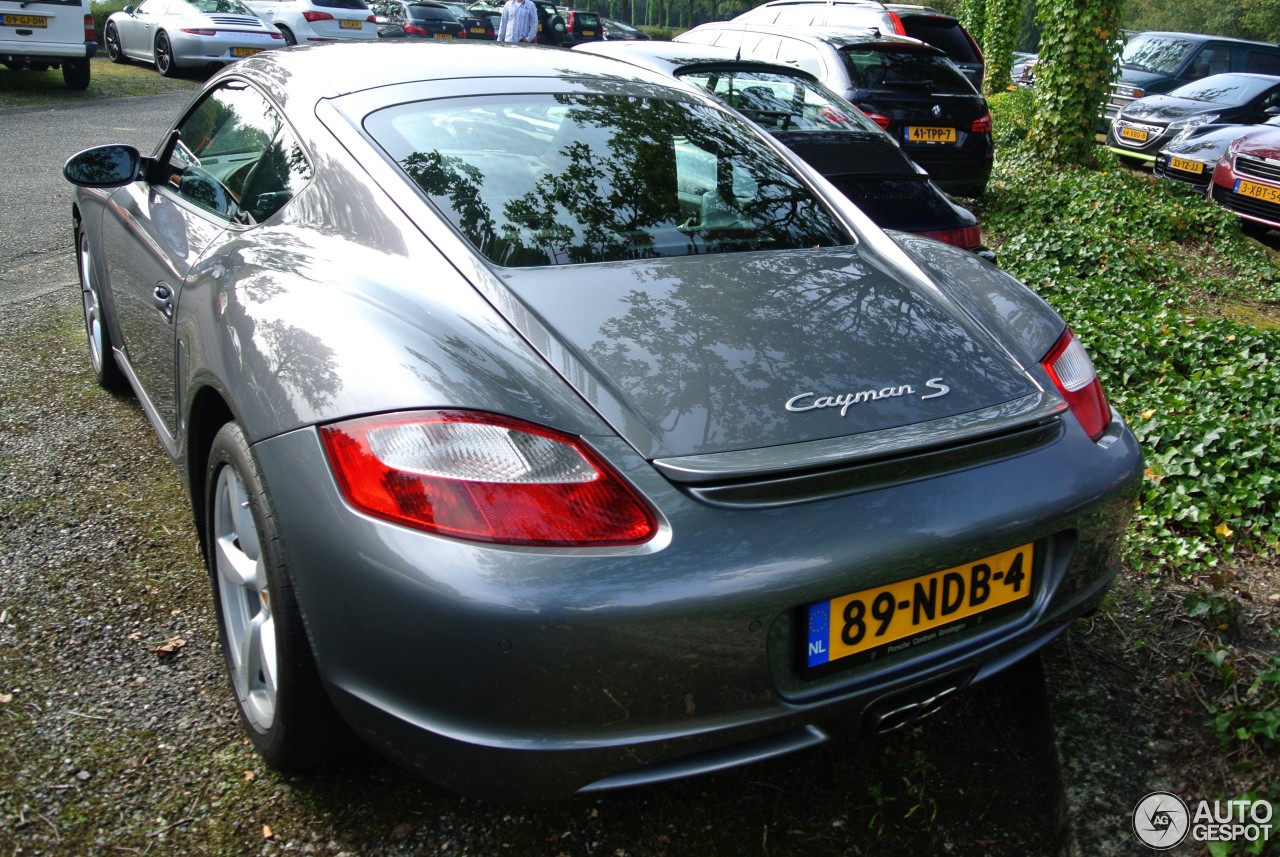 Porsche 987 Cayman S