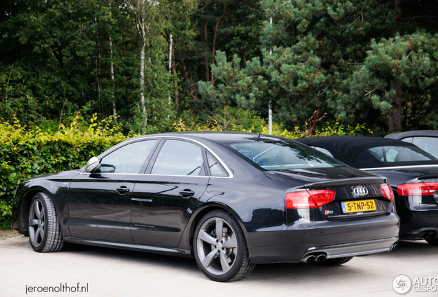 Audi S8 D4