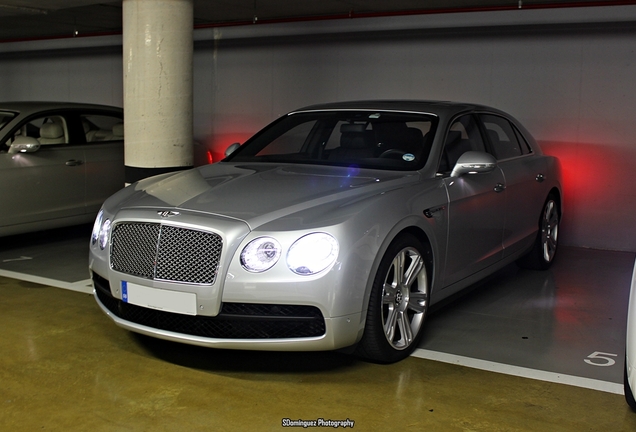 Bentley Flying Spur V8