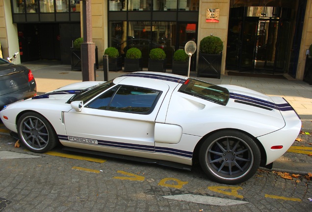 Ford GT