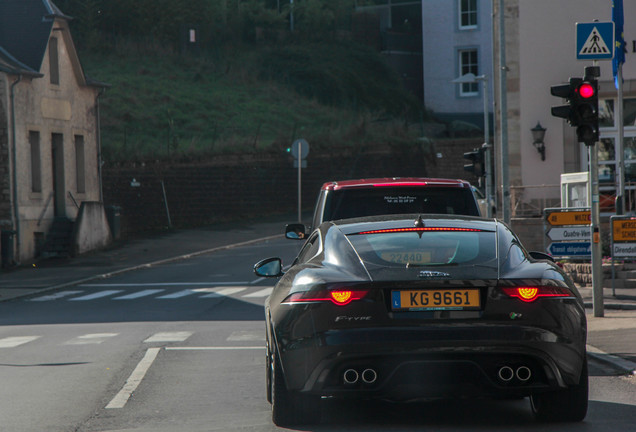 Jaguar F-TYPE R Coupé