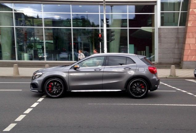 Mercedes-Benz GLA 45 AMG X156