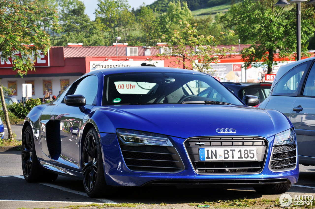 Audi R8 V10 Plus 2013