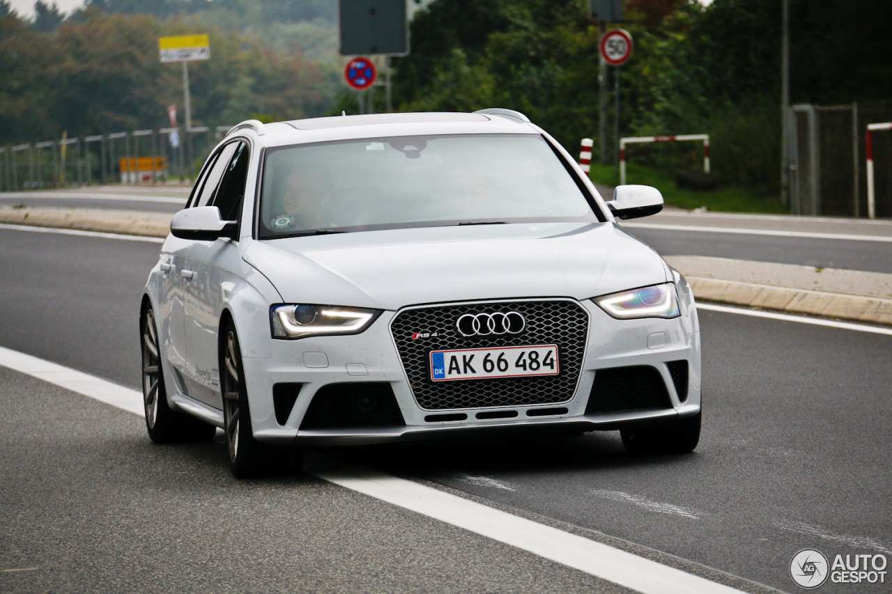 Audi RS4 Avant B8