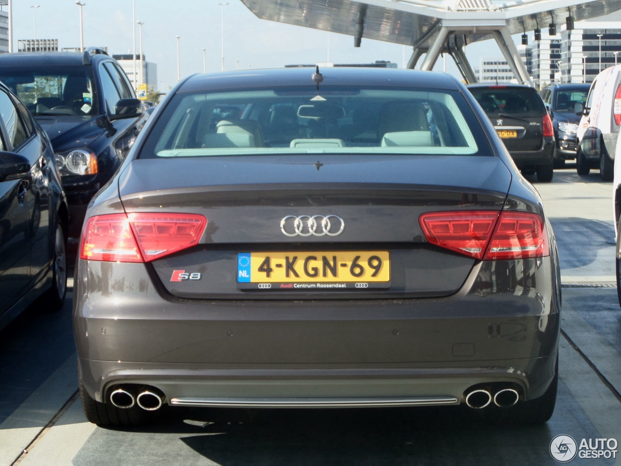 Audi S8 D4