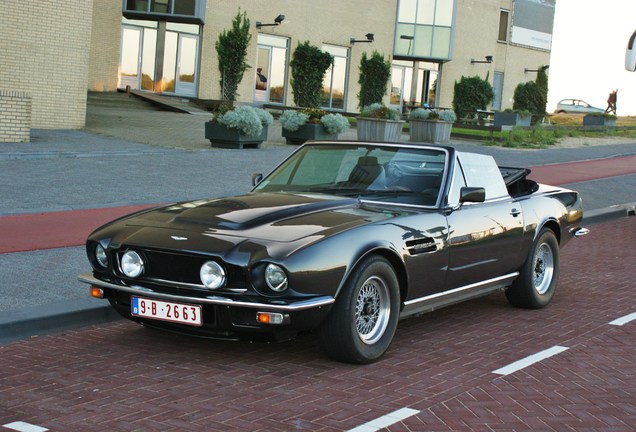 Aston Martin V8 Volante Series 1 (1978-1986)