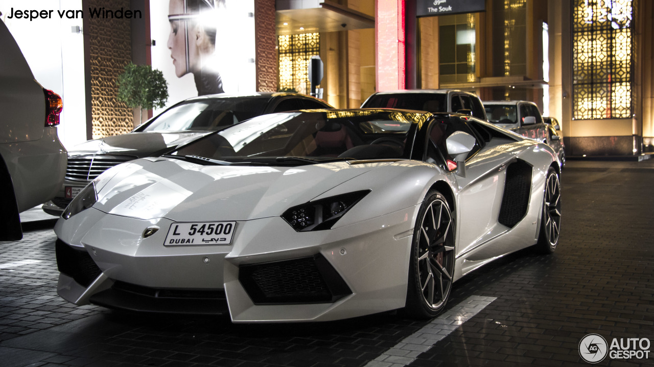 Lamborghini Aventador LP700-4 Roadster