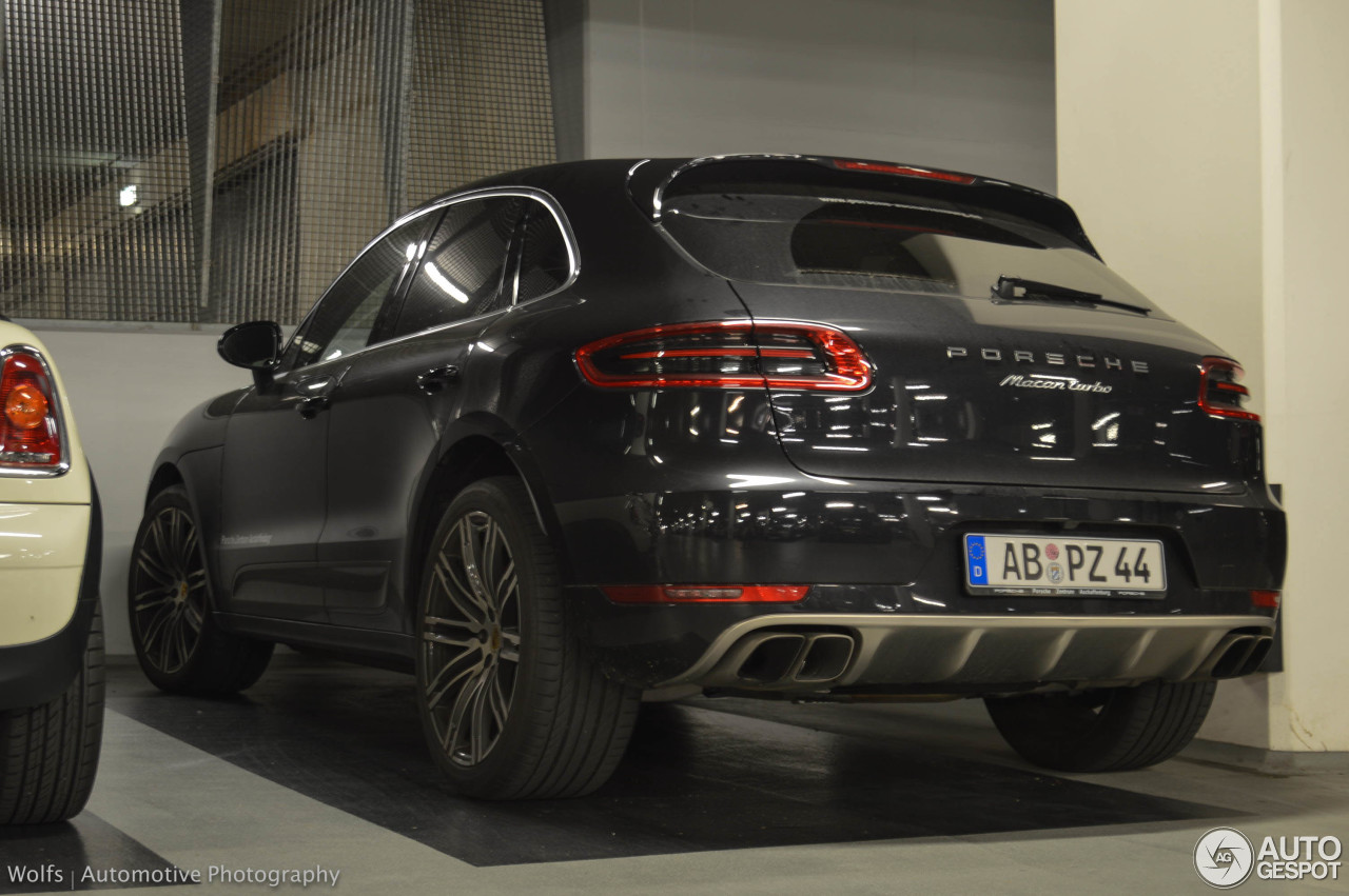 Porsche 95B Macan Turbo