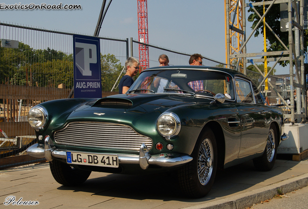 Aston Martin DB4