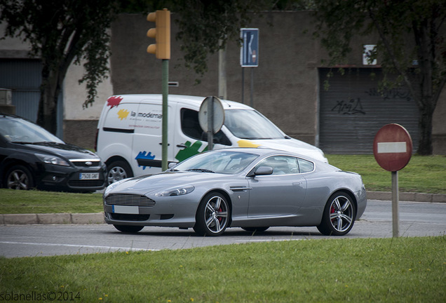 Aston Martin DB9 LM