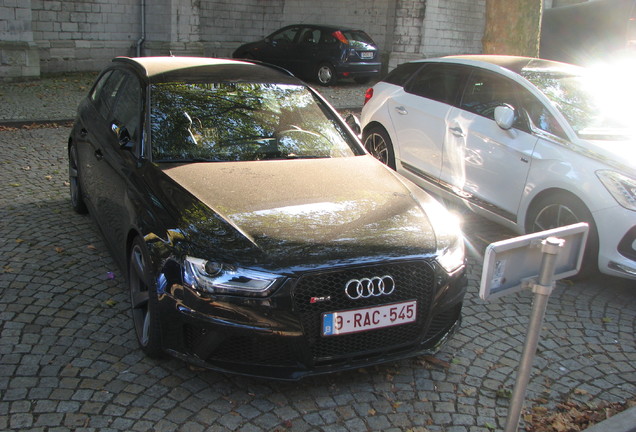 Audi RS4 Avant B8