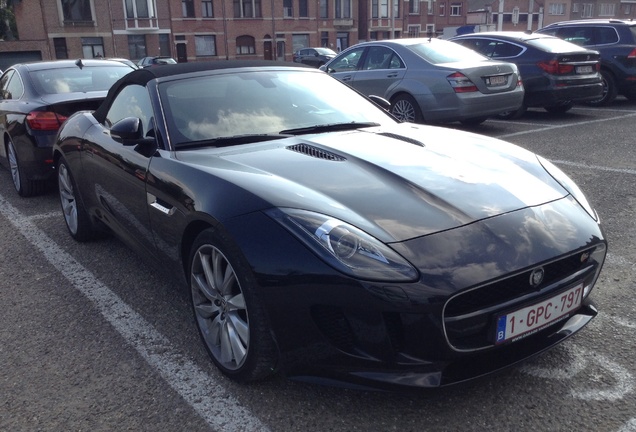 Jaguar F-TYPE S Convertible