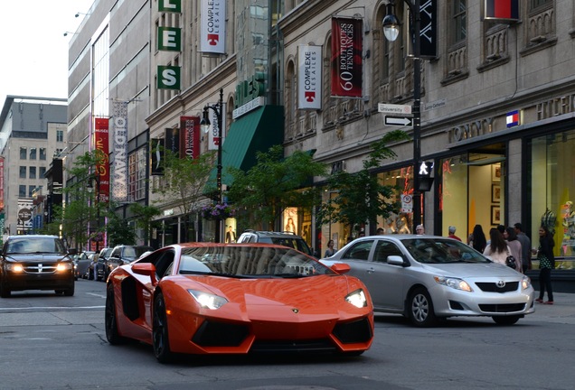 Lamborghini Aventador LP700-4