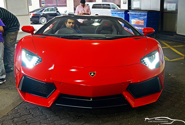 Lamborghini Aventador LP700-4 Roadster