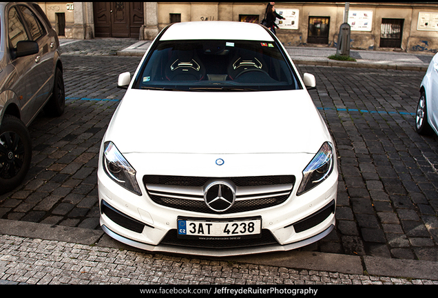 Mercedes-Benz A 45 AMG