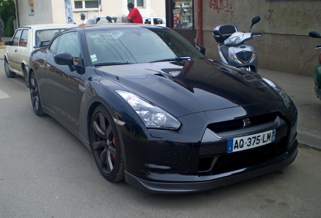 Nissan GT-R