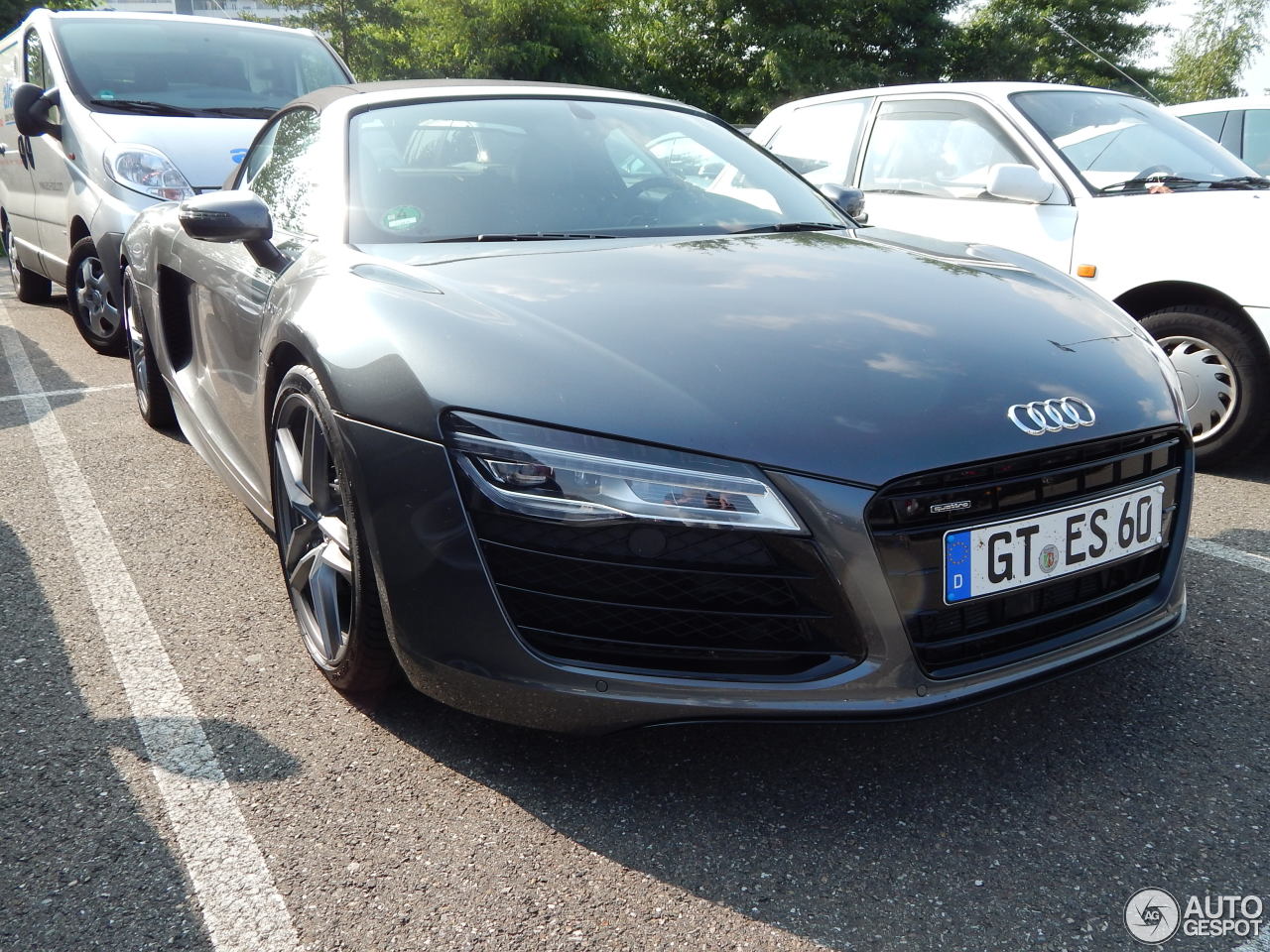 Audi R8 V10 Spyder 2013