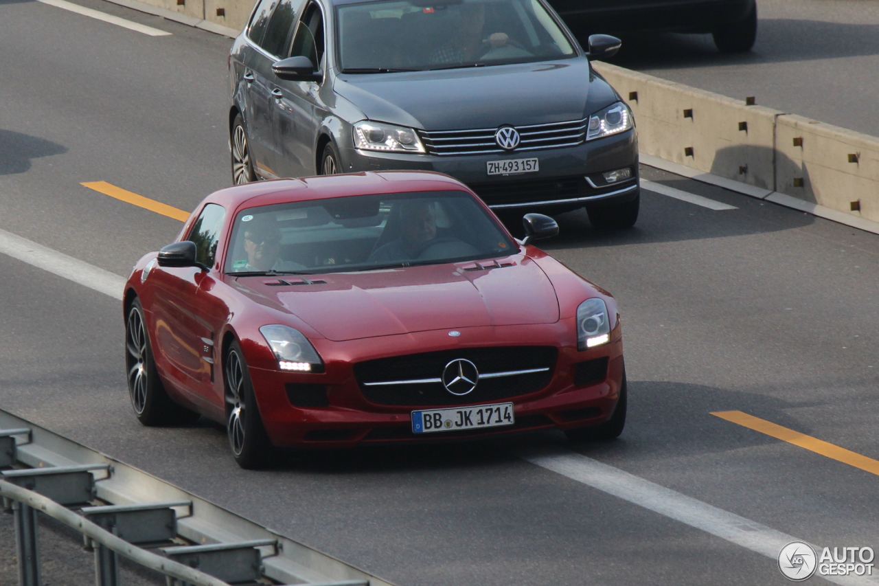 Mercedes-Benz SLS AMG