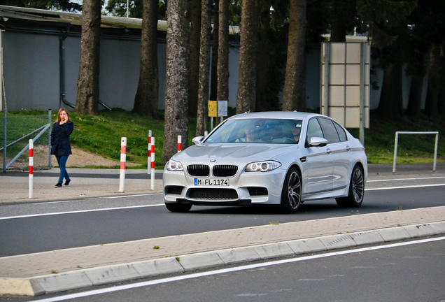 BMW M5 F10 2011