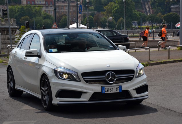 Mercedes-Benz A 45 AMG