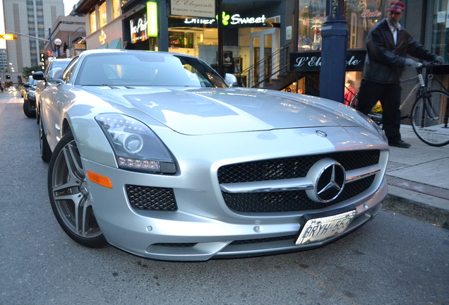 Mercedes-Benz SLS AMG