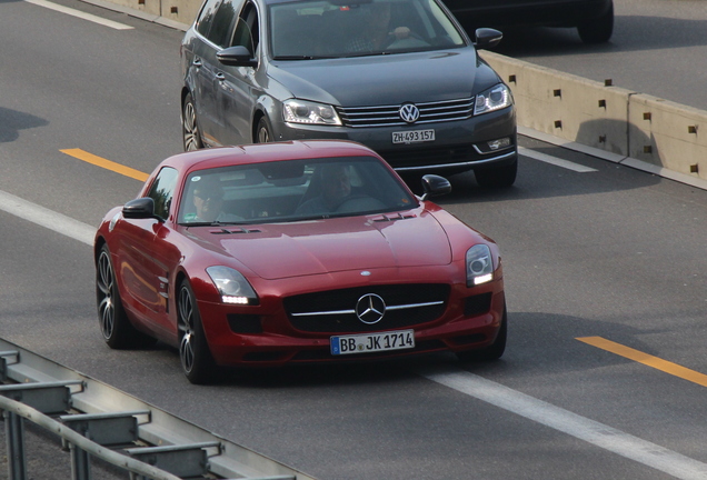 Mercedes-Benz SLS AMG