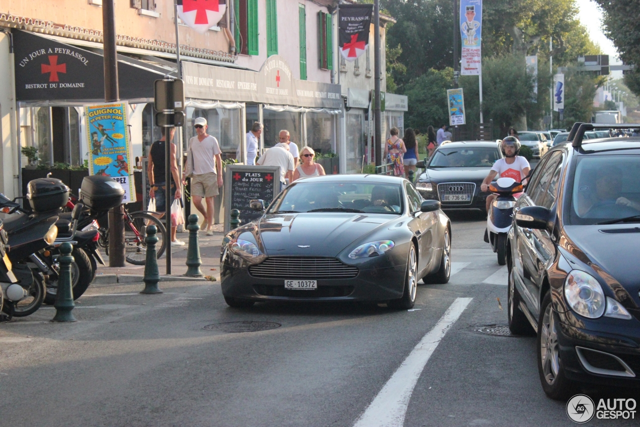 Aston Martin V8 Vantage