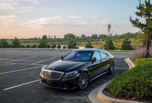 Mercedes-Benz S 63 AMG V222