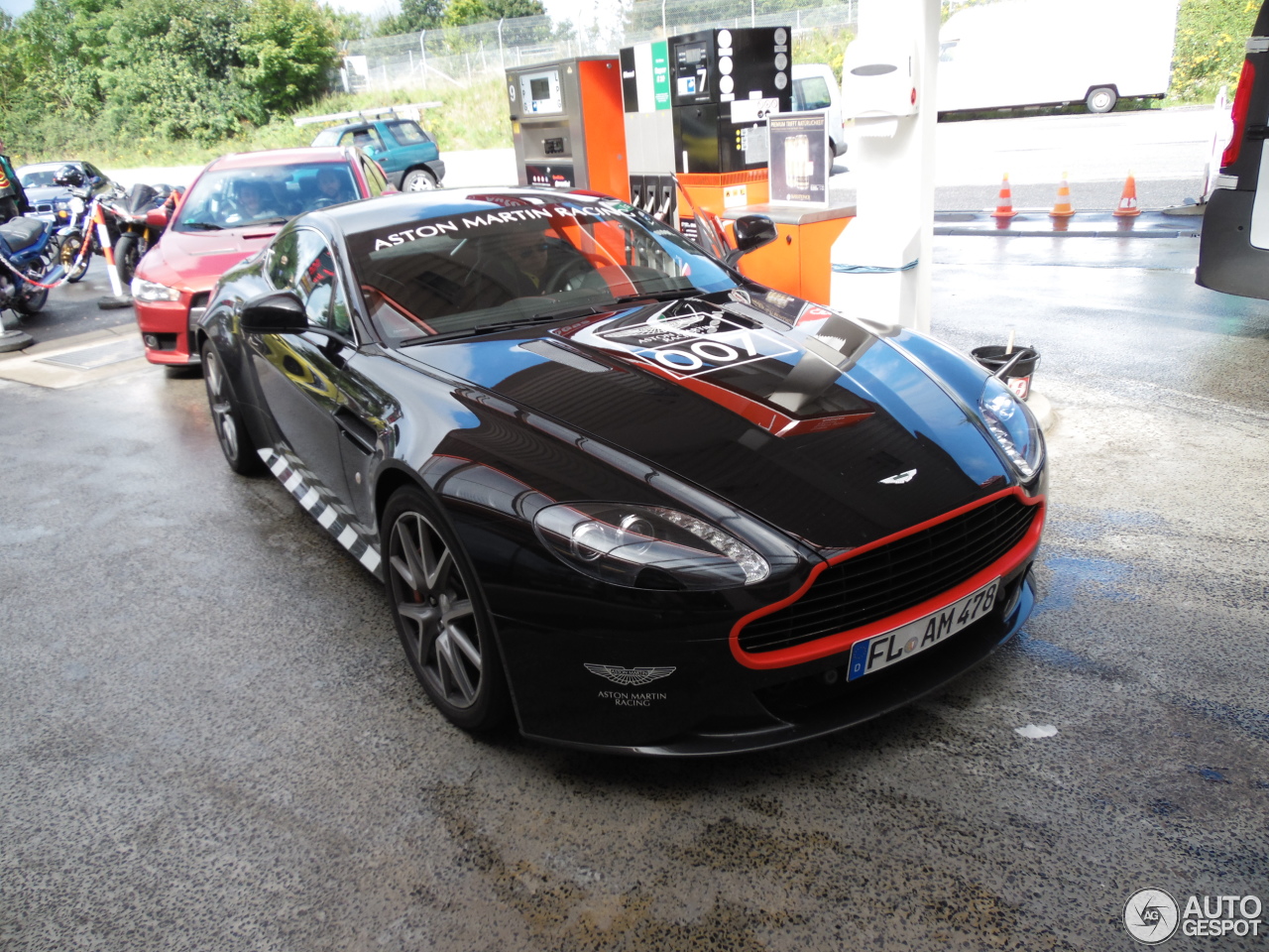 Aston Martin V8 Vantage S