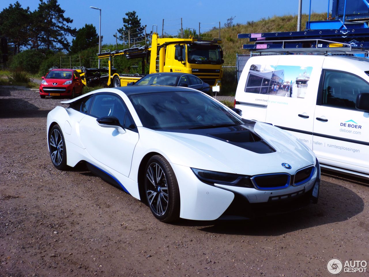 BMW i8