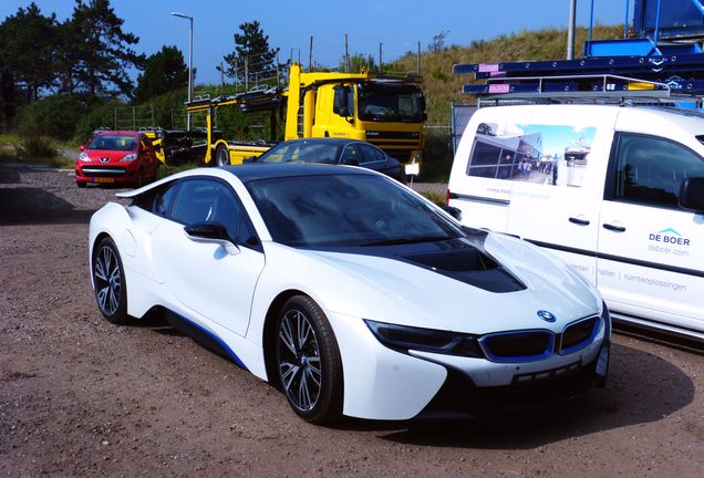 BMW i8