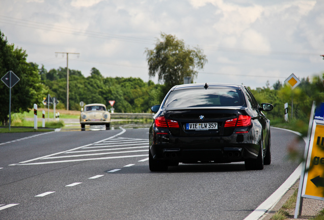 BMW M5 F10 2011