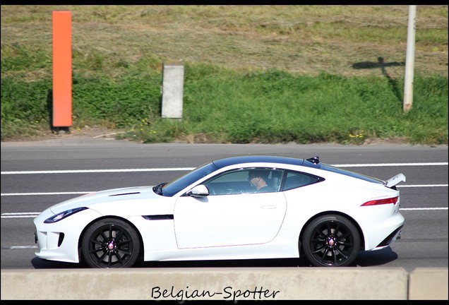 Jaguar F-TYPE S Coupé