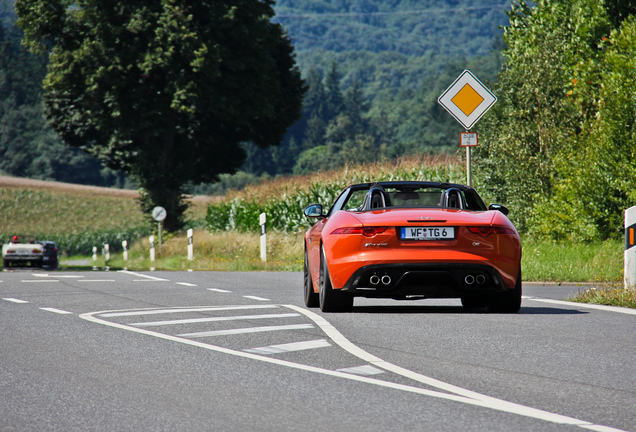 Jaguar F-TYPE S V8 Convertible