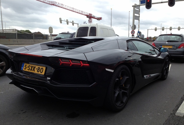 Lamborghini Aventador LP700-4