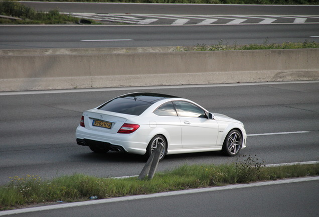 Mercedes-Benz C 63 AMG Coupé