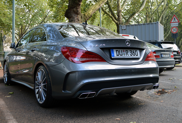 Mercedes-Benz CLA 45 AMG C117