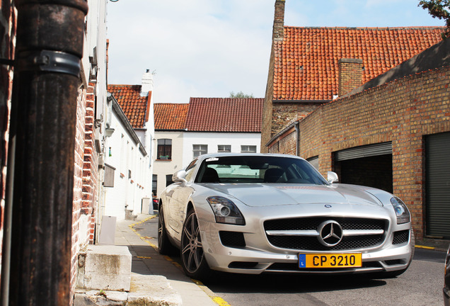 Mercedes-Benz SLS AMG