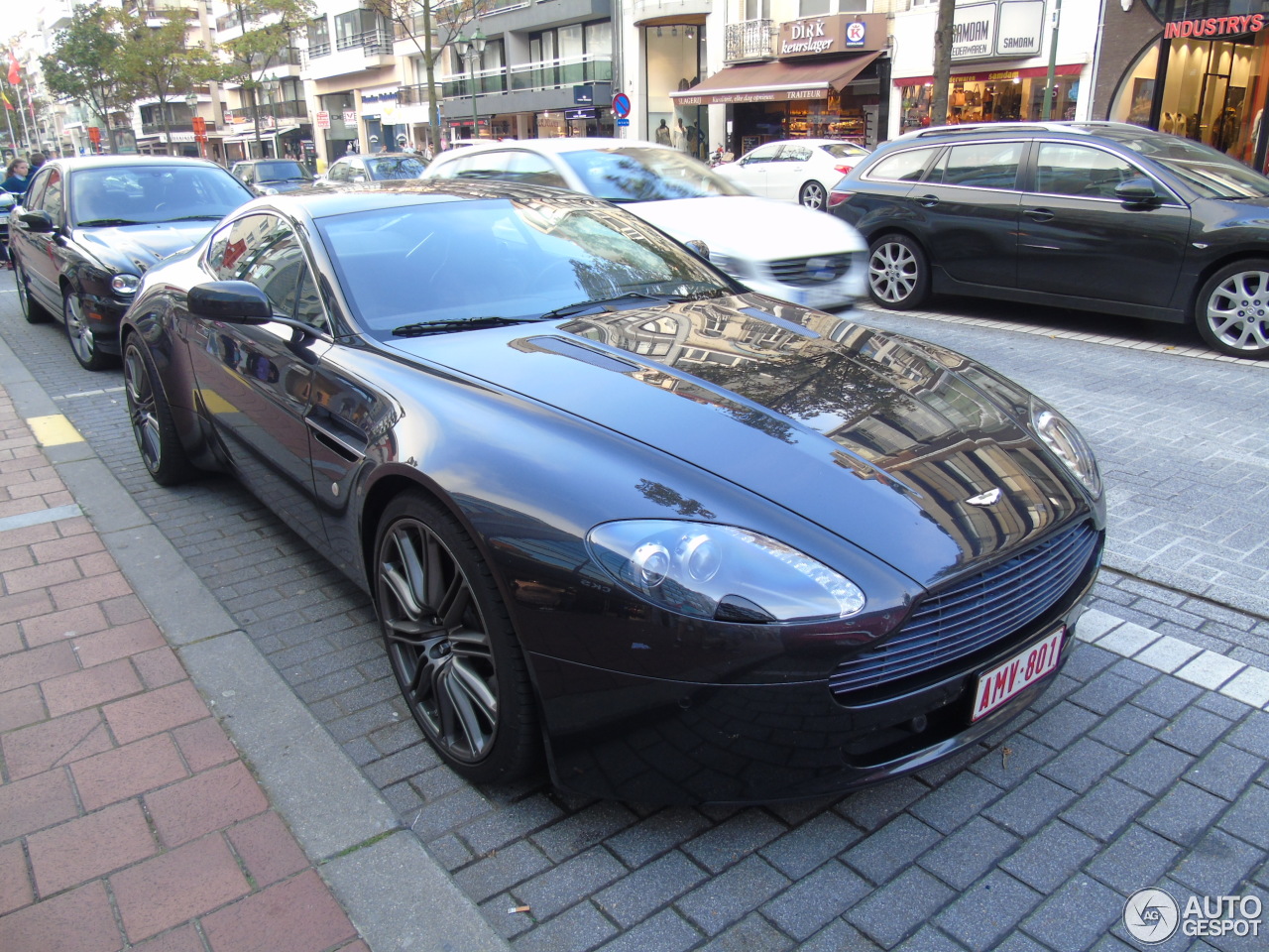 Aston Martin V8 Vantage