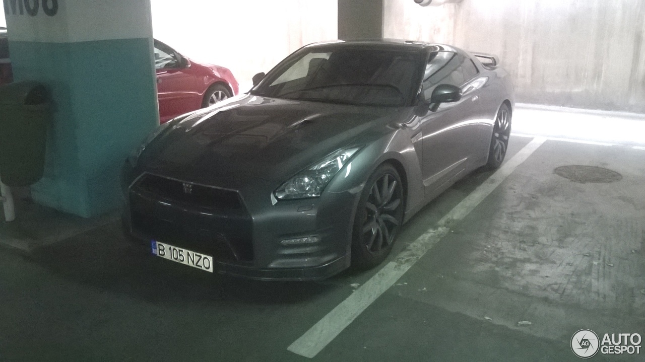 Nissan GT-R