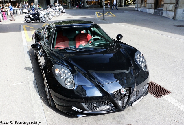 Alfa Romeo 4C Coupé