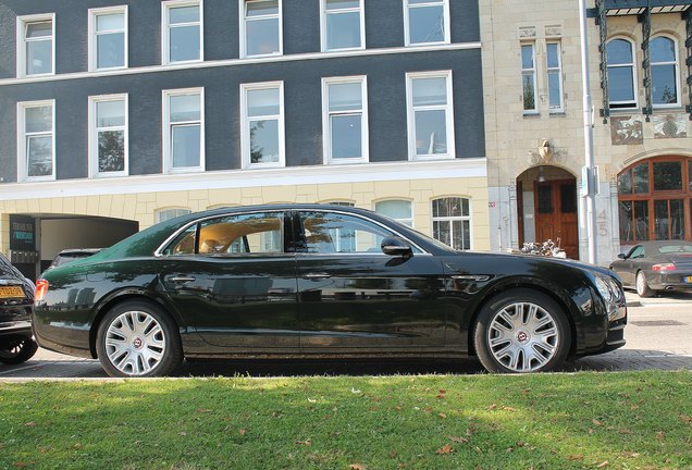 Bentley Flying Spur V8