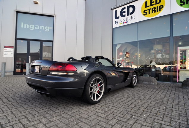 Dodge Viper SRT-10 Roadster 2003