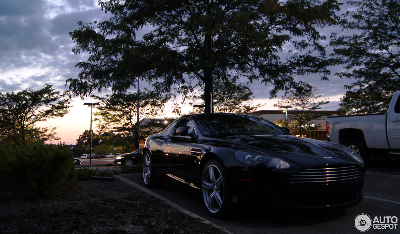 Aston Martin DB9