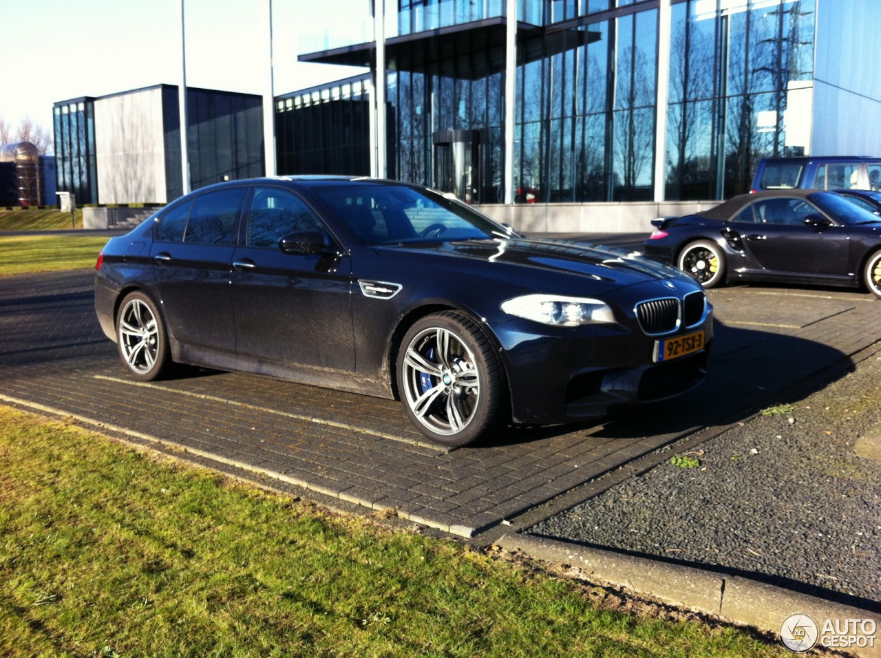 BMW M5 F10 2011