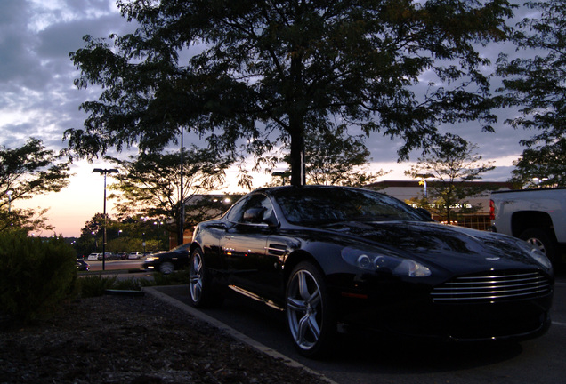 Aston Martin DB9